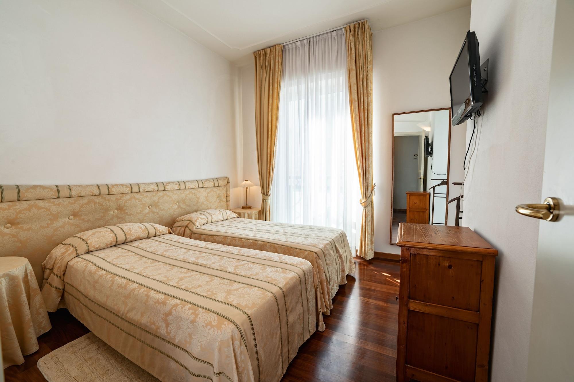 Hotel Negresco Cattolica Exteriér fotografie