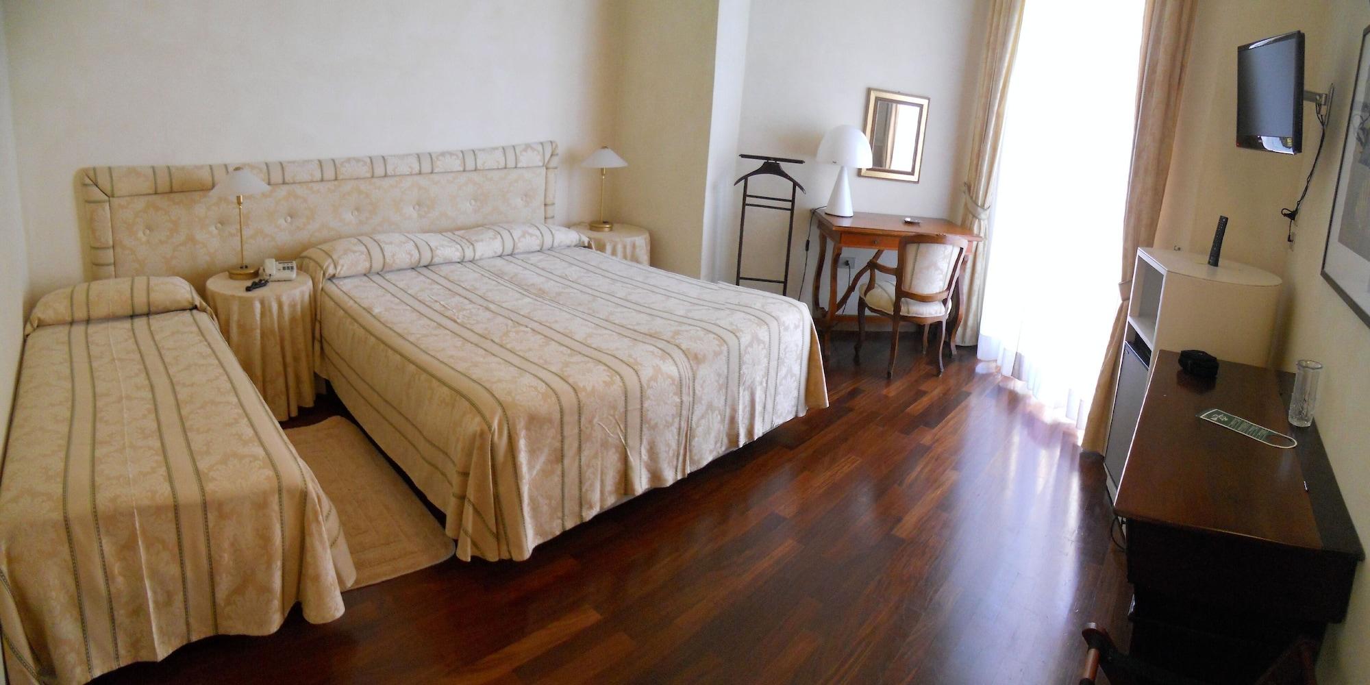 Hotel Negresco Cattolica Exteriér fotografie