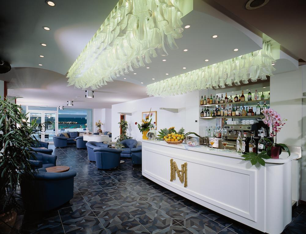 Hotel Negresco Cattolica Exteriér fotografie